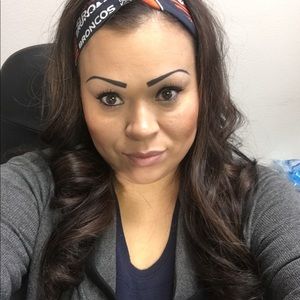 Meet your Posher, Leticia